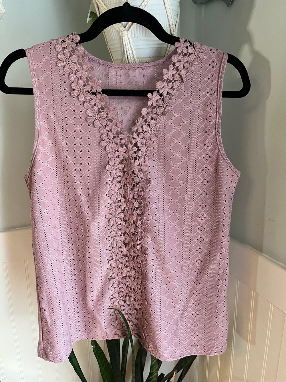 Sleeveless Lace-Trim Eyelet Top in Lavender